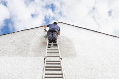 Peinture extérieure à Villelaure — façades et ravalement
